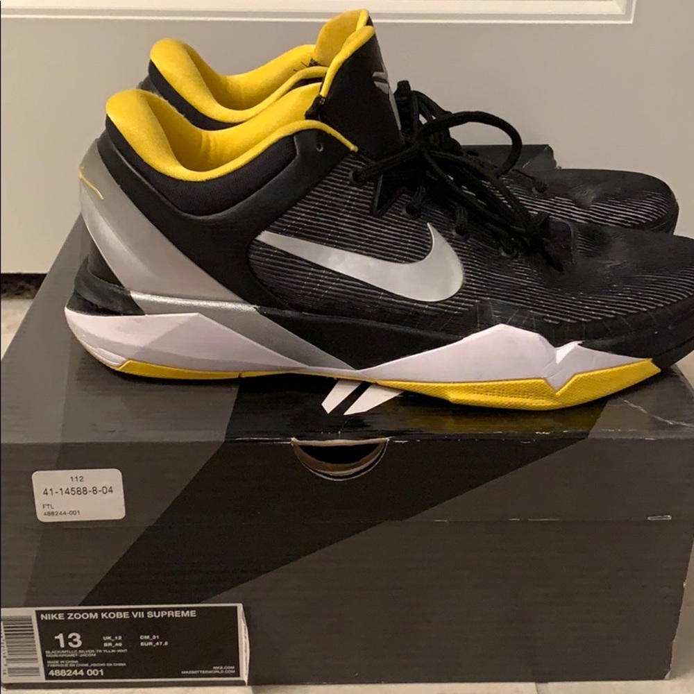 Nike Zoom KOBE 7 Supreme size 13